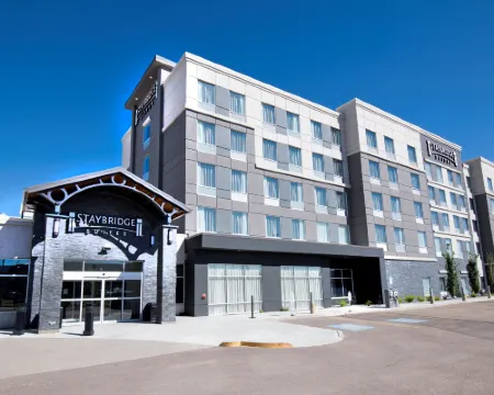 Staybridge Suites Red Deer North by IHG Hoteles en Red Deer