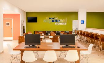 One Ciudad de Mexico la Raza