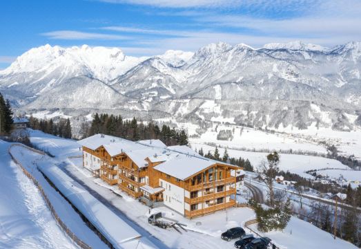 스카이로지 알파이네 홈 외관