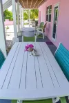 Lillian's Bungalows - Ground Floor Retreat