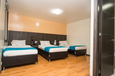 Stay Blue Hotel Отели рядом с достопримечательностью «Университет Насьональ де Колумбия»