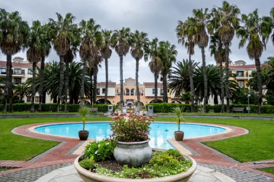 Majorca Apartments by Bon Hotels فنادق في سينتشري ستي