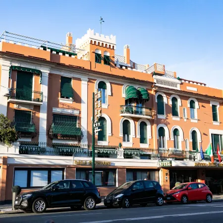 Rex Hotel Residence