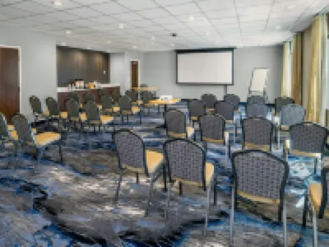 埃德蒙頓北萬楓酒店及套房 埃德蒙頓酒店