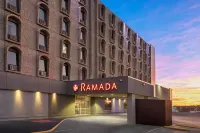 Ramada by Wyndham Saskatoon Các khách sạn ở Saskatoon