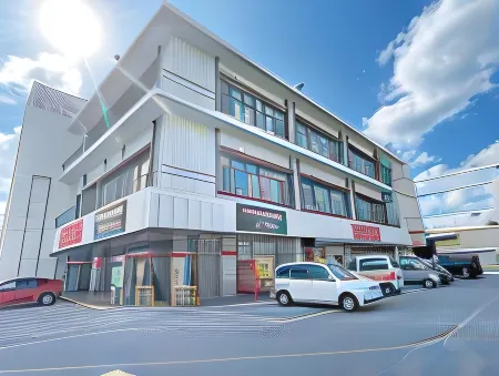 Terrace Resort Mihama Chatan Отели рядом с достопримечательностью «Elsoltown Okinawa»