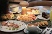 Oz Hotel Collection - breakfast
