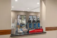 Best Western Plus Plaza by the Green - 조식 운영
