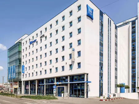 Ibis Budget Stuttgart City Nord Отели рядом с достопримечательностью «Vector Informatik GmbH»