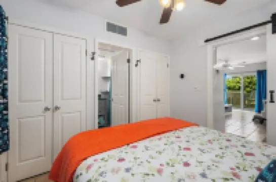 Corner Ground Floor Oceanfront/Stunning Ocean Views & Easy Beach Access. Hotels in Wheeland Settlement