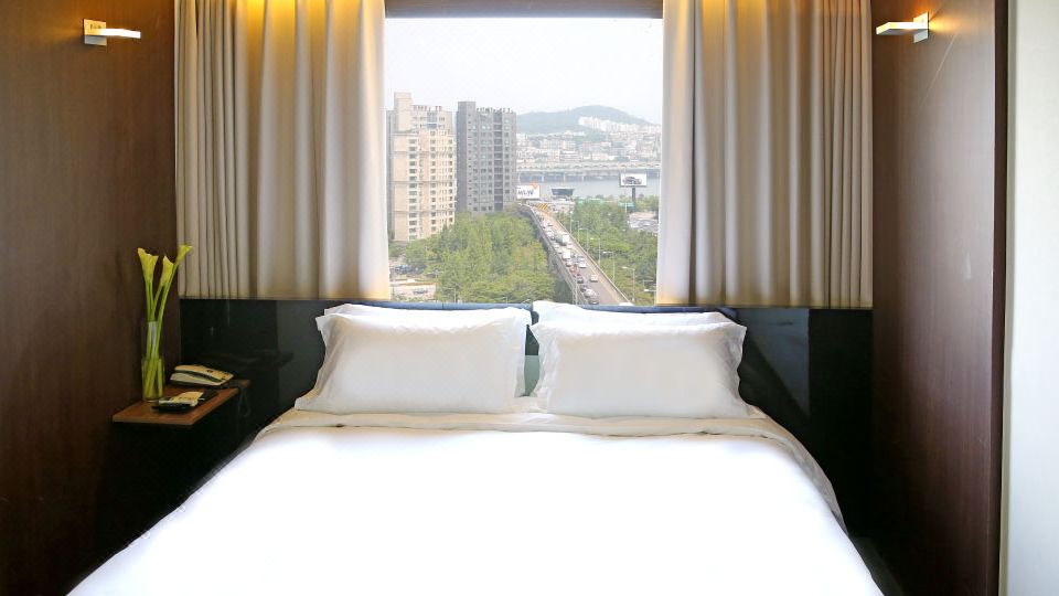 더 리버사이드호텔 외부 및 주변 환경