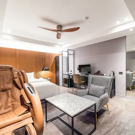 Jecheon the Wall Hotel