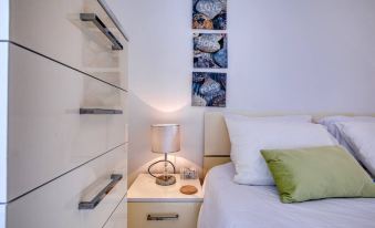 Waterfront Gozo Stay Overlooking Marsalforn Bay