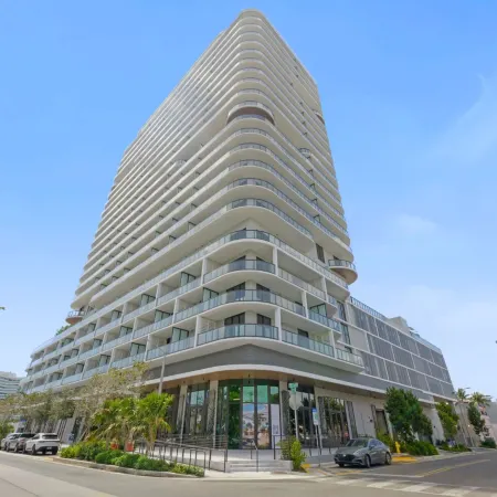 NOK Fantastic 1 BR Den in Miami