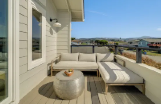 半月灣的海洋邊：豪華家庭住宅