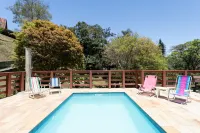 S tio com Piscina Jogos e Espa o Home Office