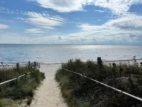 Doppelhaushalfte mit Garten nur 500m bis Zumstrand - Homestays