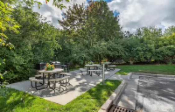 Extended Stay America Suites - Milwaukee - Brookfield