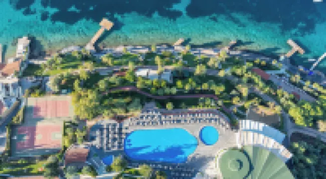 โรงแรมบอดรัมฮอลิเดย์รีสอร์ทแอนด์สปา