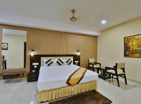 Hotel Silver Oak, Bilaspur