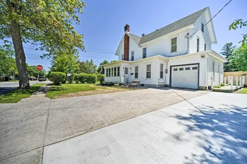 Home w/ Patio, 2 Blocks to St. Lawrence River - Wifi