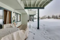 Eclectic Eagle-Vail Condo 2 Miles to Beaver Creek