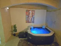 Maltese-Style APT - 5 mins from Valletta Hotels in Floriana