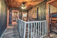 New Paris Cabin ~ 11 Mi to Shawnee State Park - balcony