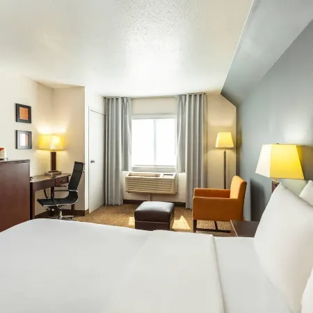 Comfort Inn & Suites