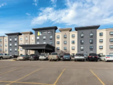 Home Inn & Suites Regina Airport Hotels near Grasslands