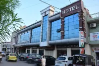 普拉克希宮酒店