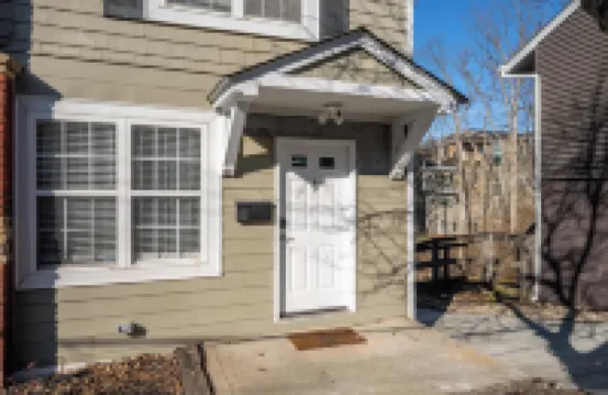 Tusculum Hilltop Haven  For 8