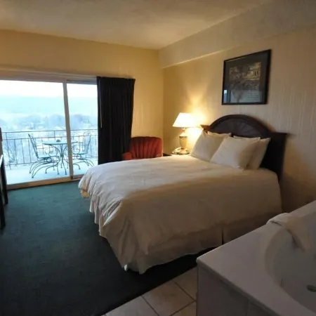 Hillside Inn