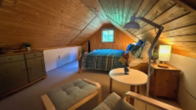 Holiday house with 3 bedrooms directly on the Useriner See with bathing beach, fireplace