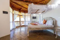 Silver Rock Hotel & Beachfront Apartments