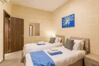 Ta'Siku Gozitan Villa Pool & Hot Tub - Happy Rentals - 4-Star