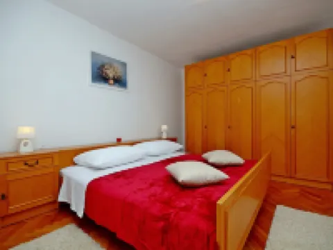 Apartment Canaria Hotels in Vinisce