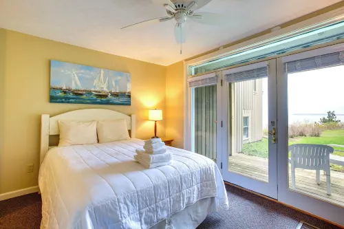 Glen Arbor Vacation Rental w/ Views of Lake! - 3 estrellas