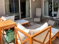 Modern, Spacious Loft in Douglas with Free Parking! Hotels in Douglas