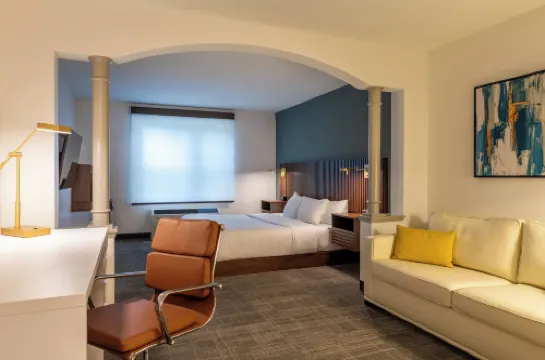 Comfort Inn & Suites Near Burke Mountain