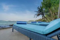 Sandy Bliss - Sea View