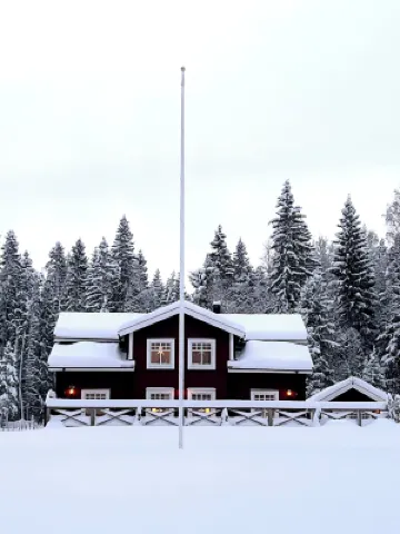 Luxurious Lakefront Villa in Tällberg With Private Sauna & Jetty Hotels in 