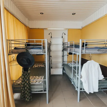 One Love One World Ayia Napa Square Hostel Отели рядом с достопримечательностью «Ayia Napa Harbour»