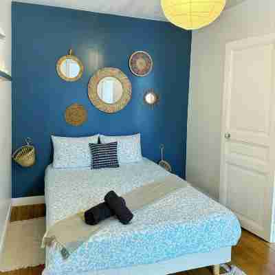 Charming Modern Apartment in Puteaux with City Views Rooms