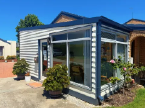 湖畔海濱汽車旅館 住宿飯店