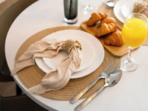 Urban Dubai Marina Stay Near Yacht