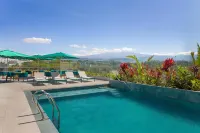 Hilton Garden Inn San Jose Airport City Mall - piscina