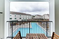 Landing Apartments - Northwest Pensacola - Boutique