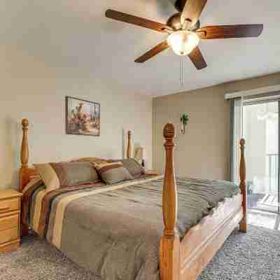Community Pool and Gym Apt 5 Mi to Laughlin Casinos Rooms