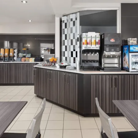 Super 8 by Wyndham Quebec City